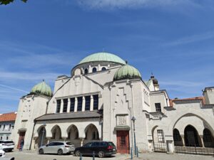 Trenciner Synagoge